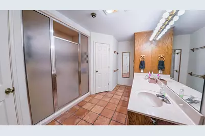 10782 County Road 284, Edna, TX 77957 - Photo 33