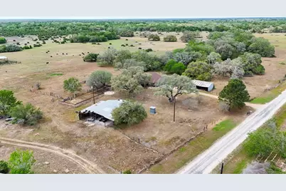 10782 County Road 284, Edna, TX 77957 - Photo 51