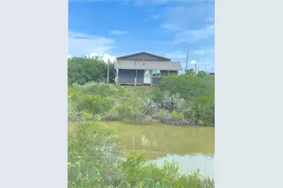 318 Porpoise, Palacios, TX 77465 - Photo 9