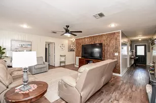 4427 Co Rd 382, Louise, TX 77455 - Photo 15