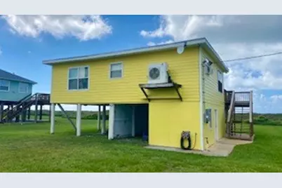 444 Beachfront Dr., Matagorda, TX 77457 - Photo 3