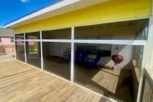 444 Beach Front Dr, Matagorda, TX 77457 - Photo 9