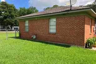 3420 Doris St, Bay City, TX 77414 - Photo 5