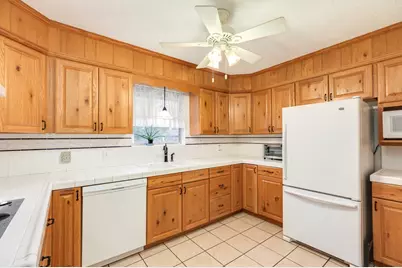 131 Singleton, Jones Creek, TX 77541 - Photo 17