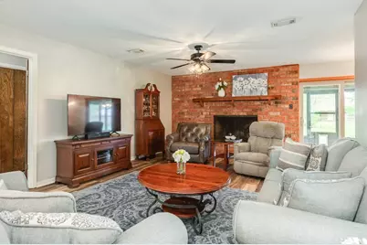 131 Singleton, Jones Creek, TX 77541 - Photo 23
