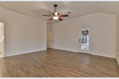 248 Wentworth, West Columbia, TX 77486 - Photo 13