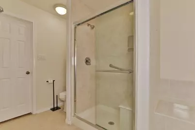 248 Wentworth, West Columbia, TX 77486 - Photo 15