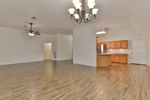 248 Wentworth, West Columbia, TX 77486 - Photo 7