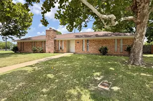 403 Lotus, Lake Jackson, TX 77566 - Photo 1