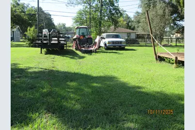 225 Moore Dr., Richwood, TX 77531 - Photo 11