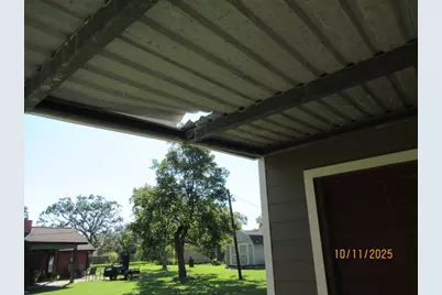 225 Moore Dr., Richwood, TX 77531 - Photo 5