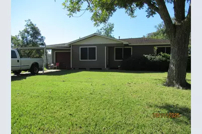 225 Moore Dr., Richwood, TX 77531 - Photo 3