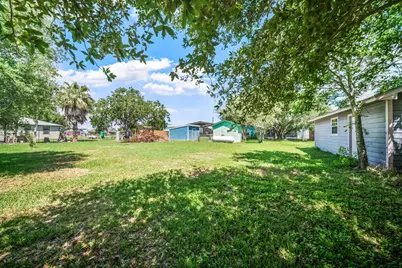 307 Center Street, Matagorda, TX 77457 - Photo 13