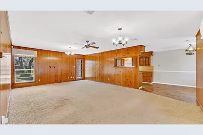 412 Daffodil, Lake Jackson, TX 77566 - Photo 11