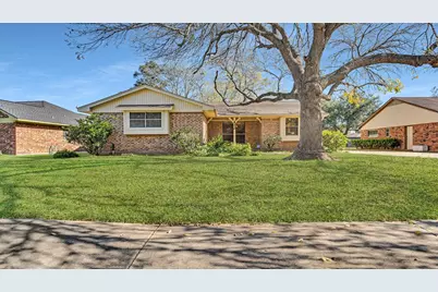 412 Daffodil, Lake Jackson, TX 77566 - Photo 1
