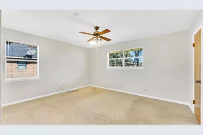 412 Daffodil, Lake Jackson, TX 77566 - Photo 17