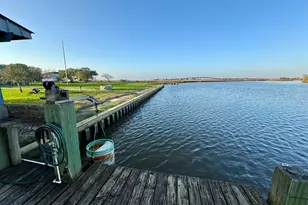 4621 County Rd 459B, Freeport, TX 77541 - Photo 23