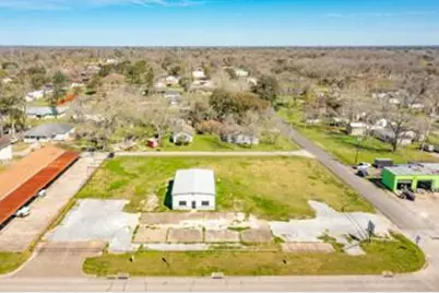 830 E Brazos Ave, West Columbia, TX 77486 - Photo 21