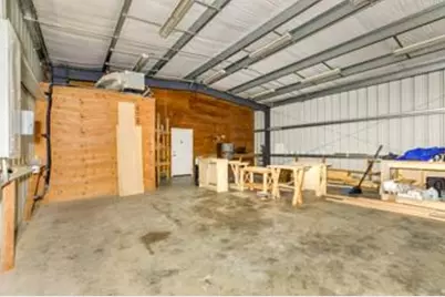 830 E Brazos Ave, West Columbia, TX 77486 - Photo 11