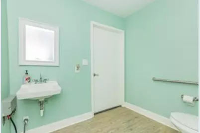 830 E Brazos Ave, West Columbia, TX 77486 - Photo 9