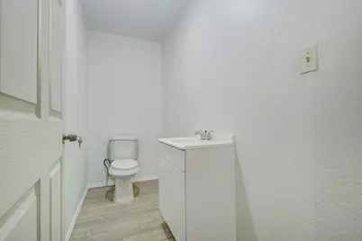 302 South Avenue B, Freeport, TX 77541 - Photo 27