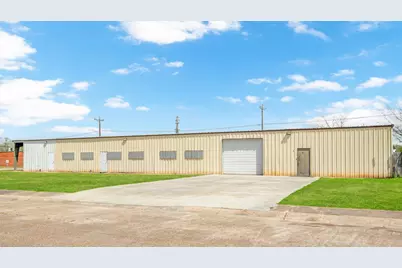 302 South Avenue B, Freeport, TX 77541 - Photo 11