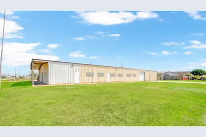 302 South Avenue B, Freeport, TX 77541 - Photo 13