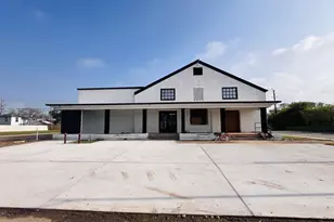 502 W 4th St, Freeport, TX 77541 - Photo 1
