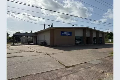 1417 S Velasco, Angleton, TX 77515 - Photo 15