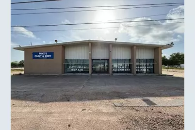 1417 S Velasco, Angleton, TX 77515 - Photo 19
