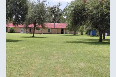 1231 C/R 201A, Angleton, TX 77515 - Photo 15