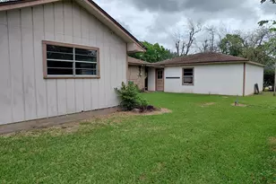 736 Northridge, Angleton, TX 77515 - Photo 37