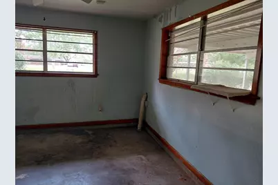736 Northridge, Angleton, TX 77515 - Photo 35