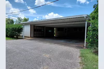 736 Northridge, Angleton, TX 77515 - Photo 3