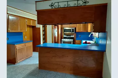 736 Northridge, Angleton, TX 77515 - Photo 13