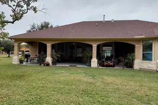309 Hickman Ln, Angleton, TX 77515 - Photo 31