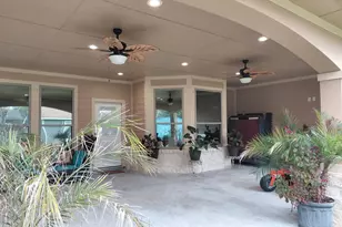 309 Hickman Ln, Angleton, TX 77515 - Photo 27