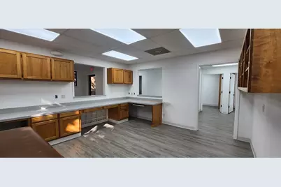 215 S. Oak Dr. Suite W, Lake Jackson, TX 77566 - Photo 5