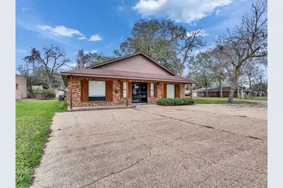 307 E. 2nd St, Sweeny, TX 77480 - Photo 3