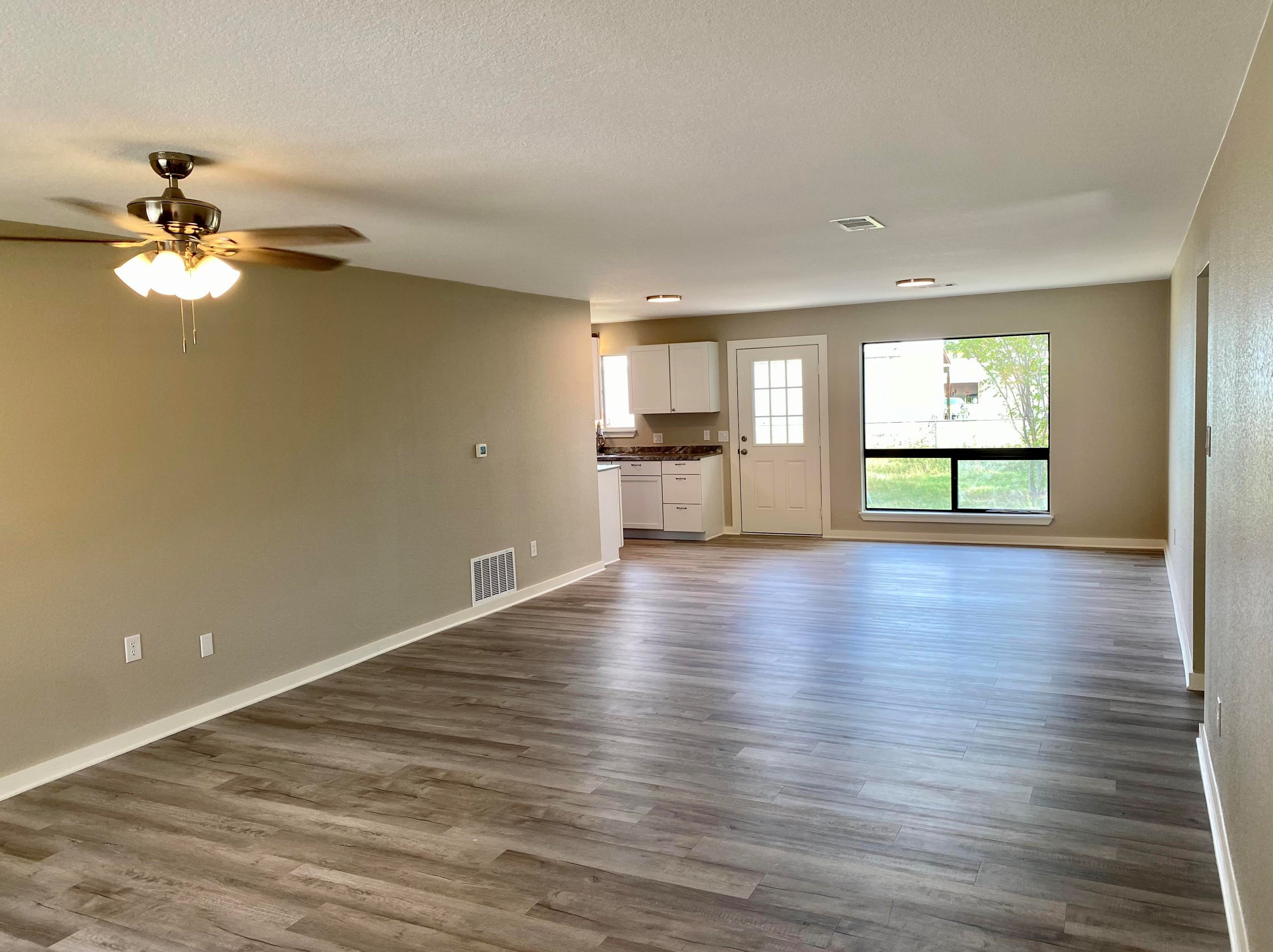 1515 Bluebonnet Dr, Cypress Mill TX  78654-4558 exterior