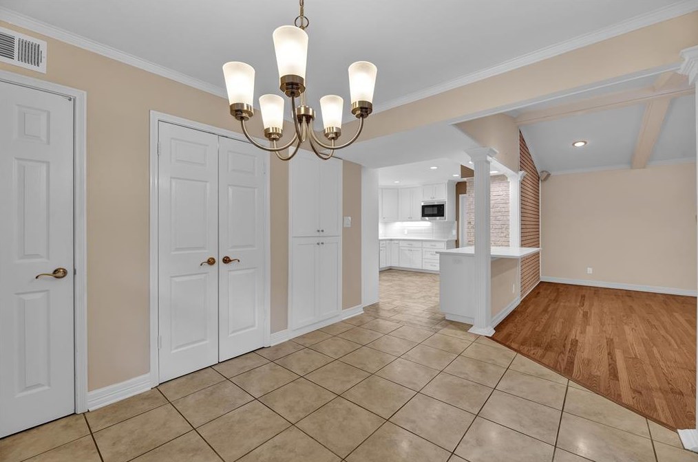 14102 Indian Wl Dr, Houston TX  77069-1315 exterior