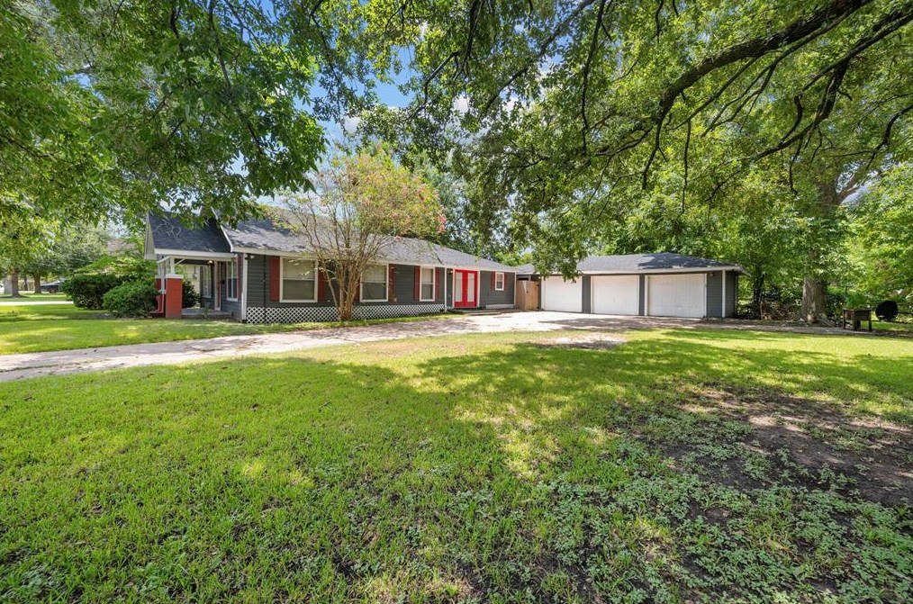 7914 Grandview St, Houston TX  77051-1218 exterior