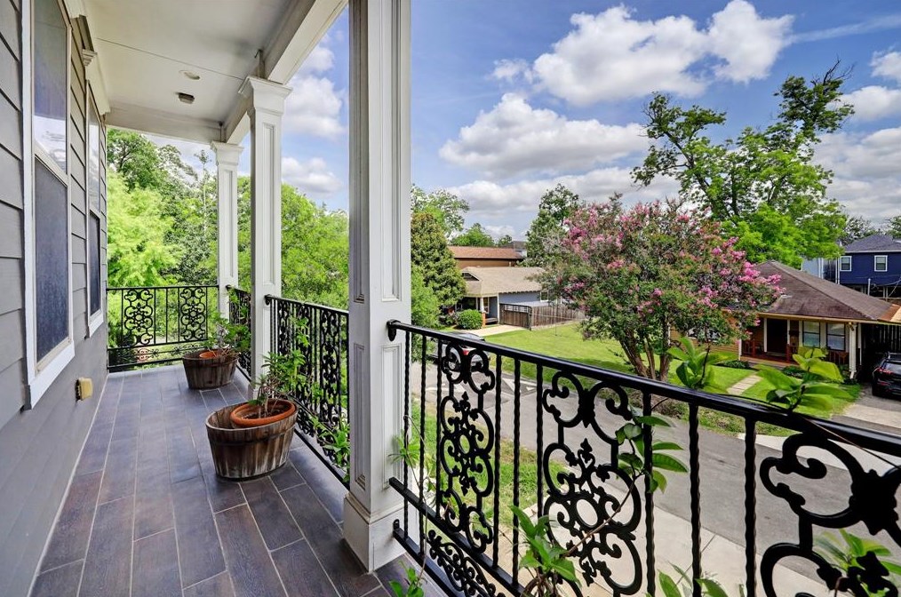 823 25 St, Houston TX  77008-2502 exterior