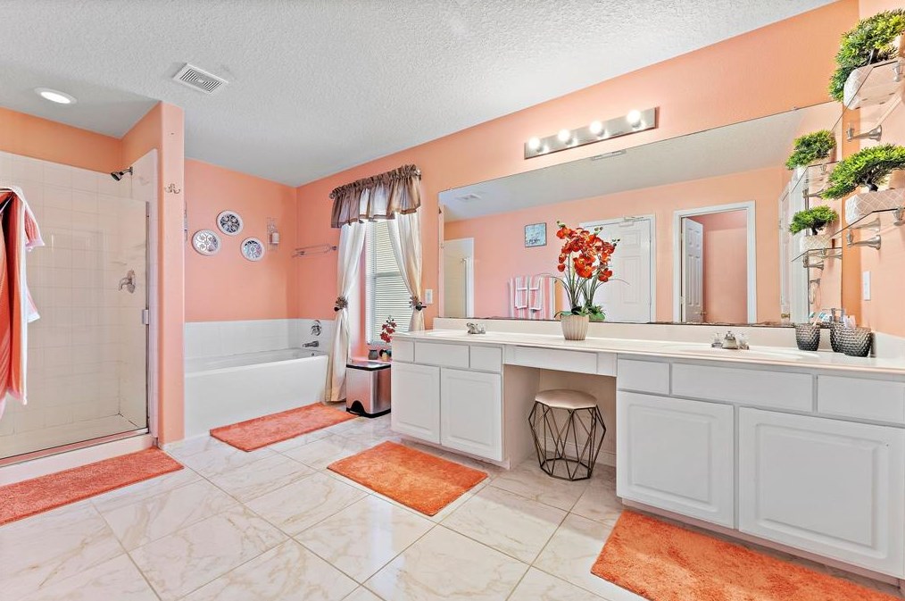 11622 Silent Elm St, Houston TX  77044-1898 exterior