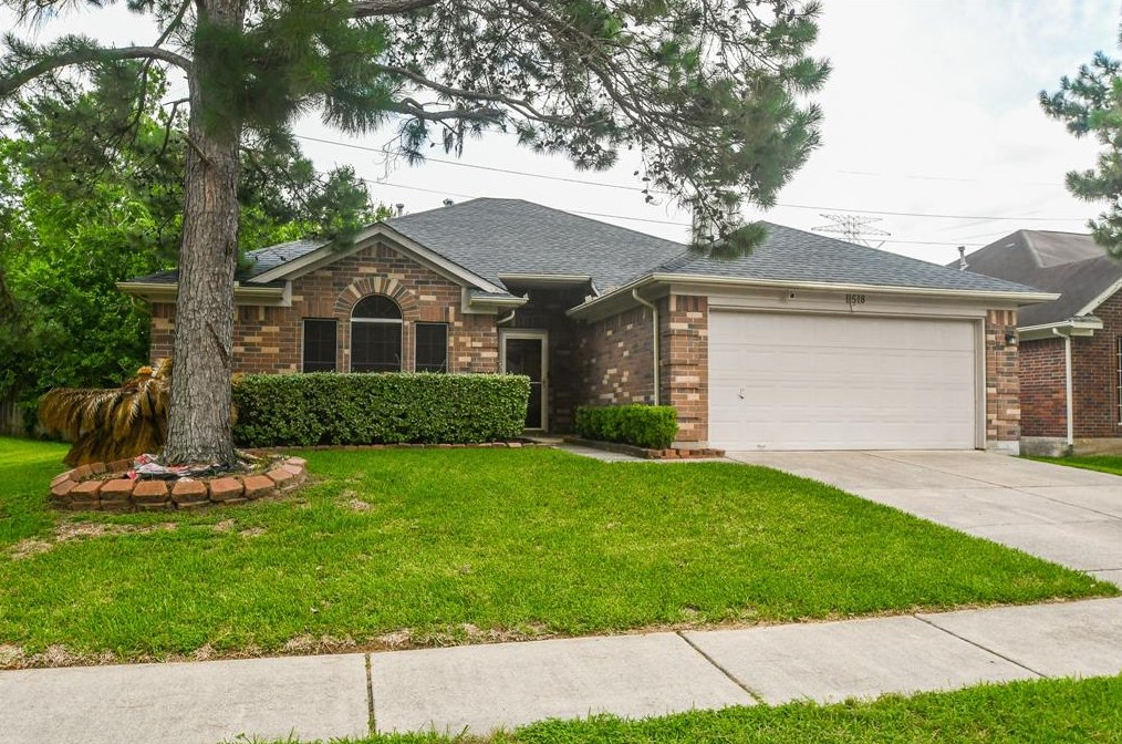 11518 Turtle Lake Dr, Houston TX  77064-2251 exterior
