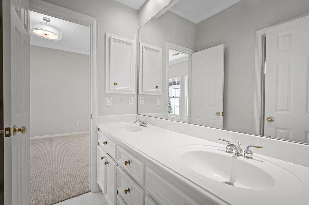 3927 Coleridge St, Houston TX  77005-2725 exterior