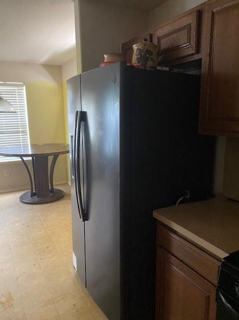 4227 Richmeadow Dr, Houston TX 77048-5587 exterior