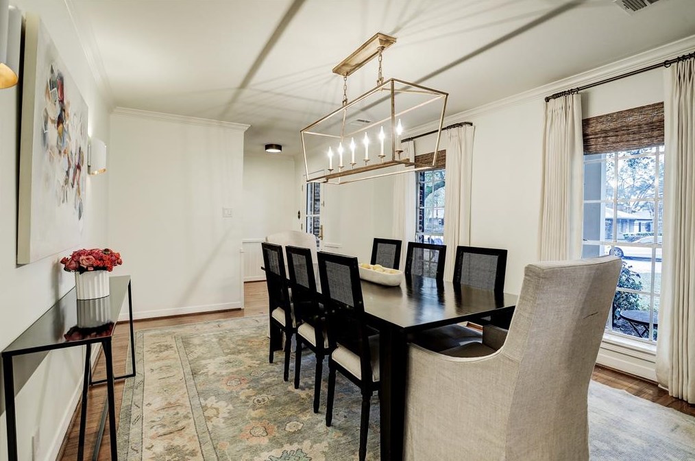 6230 Wickersham Ln, Houston TX  77056-4031 exterior