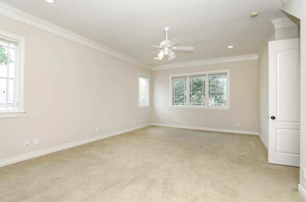 1180 Augusta Dr, Houston TX 77057-3106 exterior