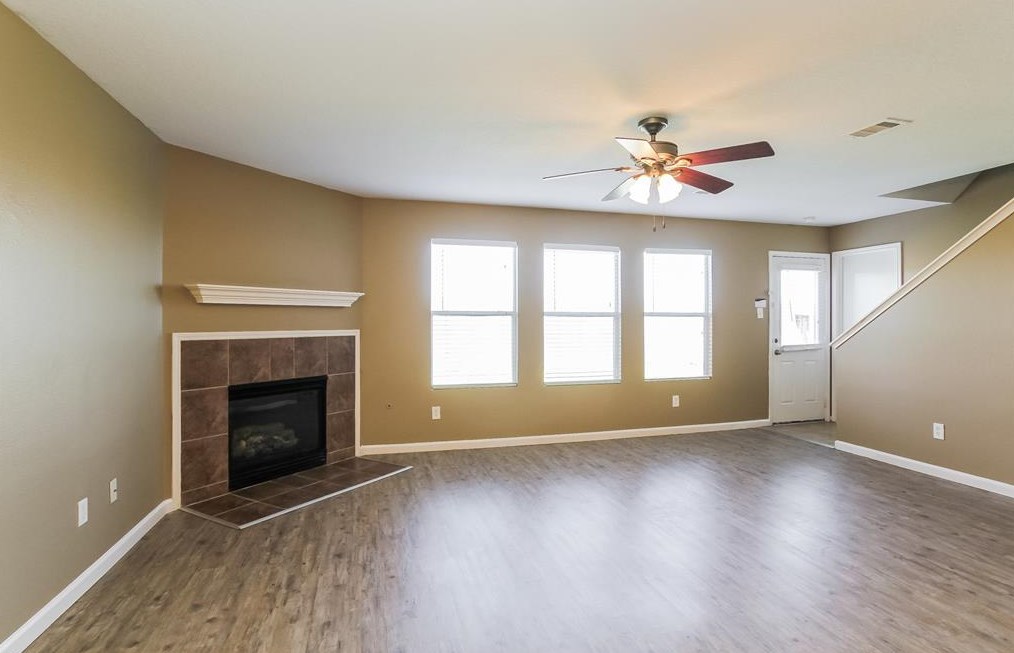 11611 Cabot Hill St, Houston TX  77044-5593 exterior